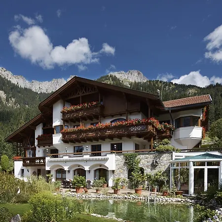 Sunneschlossli Lodge Nesselwangle