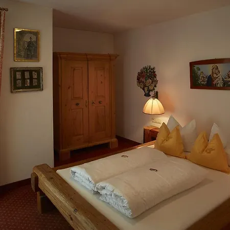 Sunneschlossli Lodge Hotell 4*