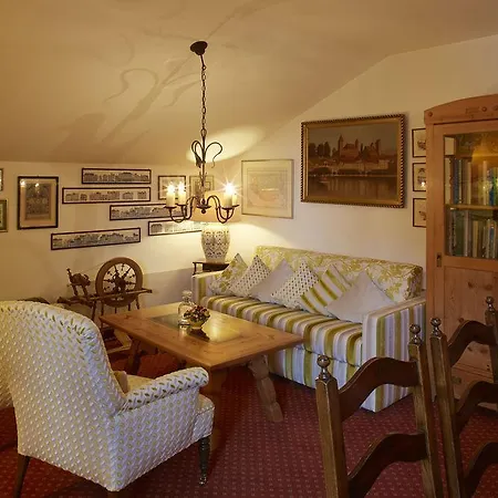 Sunneschlossli Lodge Hotell Nesselwängle