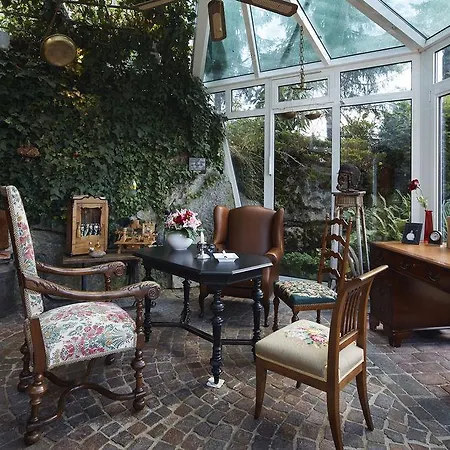 Sunneschlossli Lodge Hotell 4*